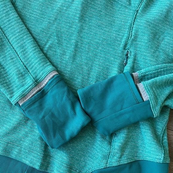 Lululemon Runderful 1/2 Zip - Picture 6 of 12